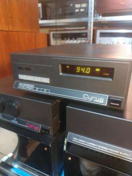 MISSION Cyrus FM/AM Tuner made in England 1987